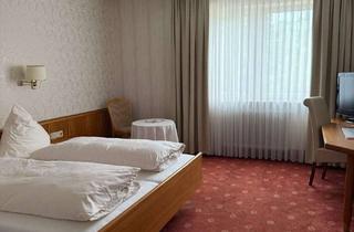 Wohnung mieten in 67354 Römerberg, 7 möbliertes Zimmer mit Gemeinschaftsküche, eigenem Bad für med. Personal / Monteurunterkunft