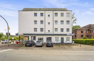 Mehrfamilienhaus kaufen in 23812 Wahlstedt, Voll vermietetes Mehrfamilienhaus mit Gewerbeeinheiten und Stellplätzen