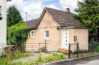 Haus kaufen in 51570 Windeck, Sanierungsbedürftiger Altbau zum Selbstverwirklichen in Windeck-Wilberhofen.