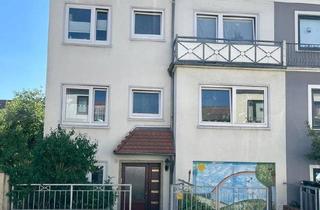 Haus kaufen in 28215 Bremen, Bremen - 3 Familienhaus mit Potenzial in Findorff direkt am Bürgerpark