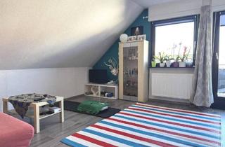 Wohnung kaufen in 71106 Magstadt, Magstadt - Moderne 2,5-Zimmer-Dachgeschosswohnung mit großem Balkon in ruhiger Lage - ab September 2025 frei!