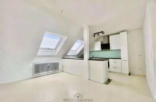 Wohnung kaufen in 71640 Ludwigsburg, Rarität: helle 4,5-Zim.-DG-Wohnung mit großer Bühne!