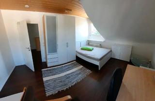 Wohnung kaufen in 46238 Batenbrock-Nord, Charmante Dachgeschosswohnung mit 2,5 Zimmern in ruhiger Lage von Bottrop-Batenbrock