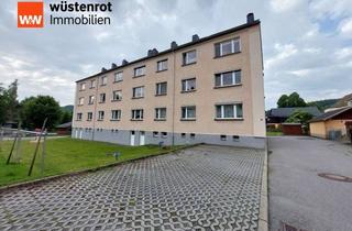 Wohnung kaufen in Am Anger 2 a, 08297 Zwönitz, Bezugsfreie 3 - Raum Wohnung mit funktionsfähigem Kachelofen und Einbauküche