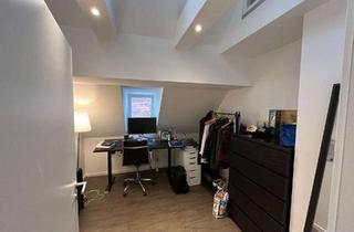 Wohnung mieten in Weingasse, 93047 Innenstadt, Traumhaftes Dachgeschoss Zimmer in 3er WG direkt am Haidplatz