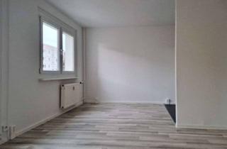 Wohnung mieten in Steigerstraße 14, 06295 Lutherstadt Eisleben, Platz für Ideen – 4 Zimmer mit offener Küche und Balkon ! "Verfügbar ab November"