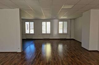 Wohnung mieten in Kaiserstraße 177, 90763 Südstadt, 3-Zimmer-Wohnung mit großem Wohnzimmer und offener Küche in Fürth