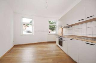 Wohnung mieten in Von-Bach-Straße, 09366 Stollberg, Gemütliche 3-Raum-Wohnung mit neuer Einbauküche und schönem Gemeinschaftsgarten