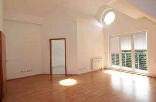 Wohnung mieten in 44623 Herne-Mitte, Großzügige Dachgeschosswohnung in zentraler Lage.
