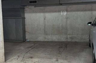 Garagen kaufen in Ulrichstraße 17, 71384 Weinstadt, Tiefgaragenplatz im Zentrum von Beutelsbach