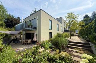 Mehrfamilienhaus kaufen in 90513 Zirndorf, Exklusive Mehrfamilienhaus mit 4 Wohneinheiten in Bestlage am Stadtwald