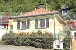 Einfamilienhaus kaufen in 53505 Altenahr, Charmanter Bungalow – saniertes Einfamilienhaus in Hanglage von Altenahr