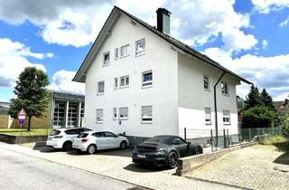 Haus kaufen in 76316 Malsch, TOPP GEPFLEGTES 4 FAMILIENHAUS MIT 4 BALKONEN / TERRASSEN, 3 EINZELGARAGEN, 5 PKW STELLPLÄTZEN...