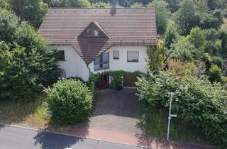 Einfamilienhaus kaufen in Schickweg 19, 36266 Heringen, EInfamilienhaus mit tollem Weitblick in Feldrandlage zu verkaufen
