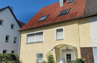 Haus kaufen in 73572 Heuchlingen, Das perfekte Nest für Groß und Klein: Gemütliches Haus mit Entfaltungsraum und Sofort-Bezug