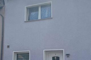 Doppelhaushälfte kaufen in 66333 Völklingen, Kleine vermietete Doppelhaushälfte in ruhiger Seitenstrasse mit schönem Weitblick in VK-Ludweiler zu