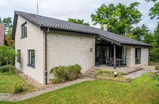 Einfamilienhaus kaufen in 26133 Bümmerstede, Architektonisches Wohnerlebnis: Großes Einfamilienhaus mit Gartenidylle