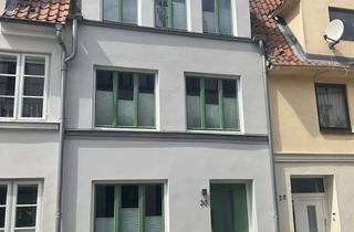 Haus mieten in 23552 Innenstadt, Stilvolles, vollst. renoviertes 5-Raum-Reihenhaus mit lux. Innenausstattung und EBK