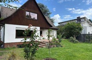 Haus mieten in Gößweinsteiner Gang 32a, 14089 Kladow (Spandau), Geräumiges Einfamilienhaus mit großer Garage und Möglichkeit für Einliegerwohnung in Berlin-Kladow.