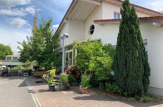 Anlageobjekt in 76887 Bad Bergzabern, Zwei Grundstücke mit Mehrfamilienhaus und Freifläche - auch als Praxis oder Büroräume nutzbar