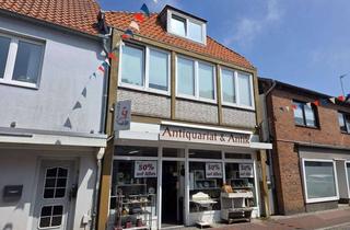 Anlageobjekt in Thulboden 1a, 23774 Heiligenhafen, Solides Mehrfamilienhaus mit Gewerbeeinheit in bester Innenstadtlage von Heiligenhafen