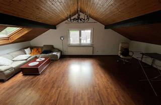 Wohnung mieten in Herzogenriedstraße 17, 68169 Neckarstadt-Ost / Wohlgelegen, Gemütliche 2-Zimmer-Dachgeschosswohnung mit Top-Anbindung in ruhiger Lage