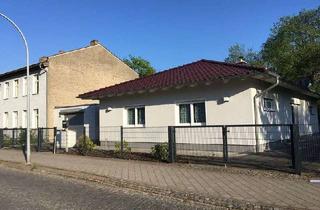 WG-Zimmer mieten in Strasse Der Nationen, 16515 Oranienburg, Hallo Polizeimeisteranwärter/- innen ! Vermiete 1 WG- Zimmer, ca. 18,00 m², in einem 4 WG-Zimmerhaus