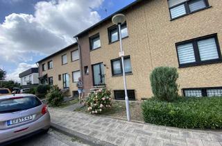 Reihenhaus kaufen in 52525 Heinsberg, Toplage in Heinsberg: Ruhiges Reihenhaus mit Garten, 2 Bädern & Ausbaupotenzial