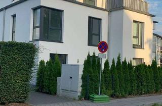 Mehrfamilienhaus mieten in Immenstieg 3c, 22339 Hummelsbüttel, Günstiges 4-Raum-Mehrfamilienhaus mit gehobener Innenausstattung und EBK in Hamburg Hummelsbüttel