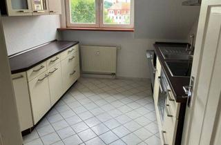Wohnung mieten in Niederstadtgraben, 04741 Roßwein, Großzügige DG 4-Zimmer mit Laminat, Wanne, Einbauküche und Balkon in ruhiger Lage!