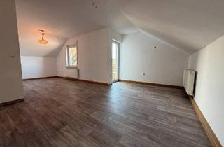 Wohnung kaufen in 86647 Buttenwiesen, Buttenwiesen - Helle 4-Zimmer-Wohnung mit Balkon