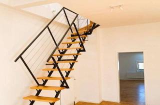 Wohnung kaufen in 60318 Nordend-West, Bezugsfertige 3,5 Zimmer Dachgeschoss-Maisonette-Wohnung auf zwei Ebenen mit Balkon & Skylineblick