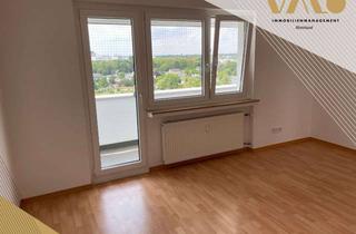 Wohnung mieten in Thomas-Dehler-Weg, 51109 Neubrück, Helle 2-Zimmer-Wohnung mit Balkon im 9.OG eines gepflegten Hauses