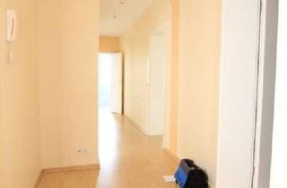 Wohnung mieten in Moltkestraße 38, 39576 Stendal, ERDGESCHOSS + TERRASSE vorhanden