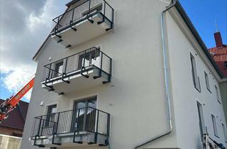 Wohnung mieten in Würzburger Straße 12, 97230 Estenfeld, Moderne 3-Zimmer-Dachgeschosswohnung zur Miete ab sofort