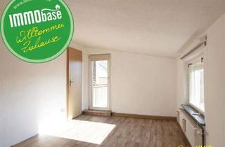 Wohnung mieten in 09669 Frankenberg, Kleine Dachgeschosswohnung mit extra großem Balkon in der Innenstadt!