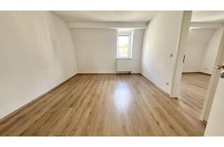 Wohnung mieten in 90513 Zirndorf, Im Herzen von Zirndorf ! Gemütliche helle 2-Zi.-Altbau-Whg. 60m², EBK, 2.OG ohne Balkon, ohne Aufzug