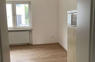 Wohnung mieten in Stützelstraße 11, 67069 Oppau, Erstbezug nach Sanierung: Stilvolle 4,5-Raum-EG-Wohnung mit geh. Innenausstattung