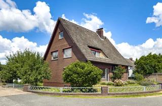 Haus kaufen in 23816 Neversdorf, Solides Ein-/Zweifamilienhaus mit Ausbaureserve in ruhiger Sackgassenlage