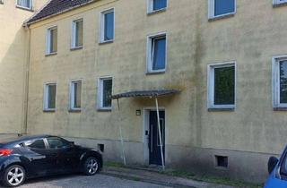 Doppelhaushälfte kaufen in 17089 Burow, Doppelhaushälfte mit 5 WE unbewohnt und entkernt als Sanierungsobjekt zu verkaufen