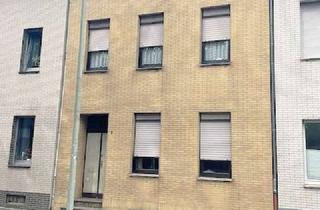 Haus kaufen in Hovener Straße, 41066 Bettrath-Hoven, Handwerkerhände gesucht! Solide Substanz vorhanden.
