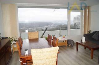 Wohnung kaufen in 42109 Uellendahl-Katernberg, ETW mit Aussicht, Balkon +Tiefgaragenplatz + EBK