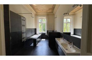 Wohnung kaufen in 07548 Untermhaus, Große 4-Zimmer Wohnung über den Dächern der Stadt