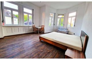 WG-Zimmer mieten in Neckarstraße, 73728 Esslingen am Neckar, WG Zimmer mit TV, Wlan, Gästeküche, Etagendusche/WC, Waschmaschine