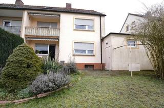 Haus kaufen in 66955 Pirmasens, Viel Platz für alle: EG-Wohnung plus Maisonette, Gartenidylle und Garage inklusive