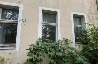 Mehrfamilienhaus kaufen in 09130 Sonnenberg, Mehrfamilienhaus mit Potenzial in der Innenstadt