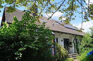 Einfamilienhaus kaufen in 90574 Roßtal, Roßtal-S-Bahn Nähe: Einfamilienhaus mit PV, Solar, Doppelgarage und Traumblick auf Felder und Wiesen