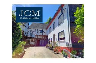 Haus kaufen in 56291 Thörlingen, Gepflegtes Landhaus mit Nebengebäuden, Garten, Hof und Waldgrundstück in ruhiger Lage in Thörlingen