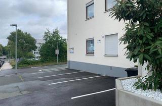 Wohnung mieten in 95030 Hof, Ideal für Pendler & Studenten: Möblierte 1-Zimmer-Dachgeschosswohnung in Hof (ca. 30 m²) mit PKW-Stellplatz