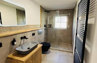 Wohnung kaufen in Gottfried-Fessmann-Straße, 79669 Zell, Zell im Wiesental - Frisch sanierte 3- Zimmer Wohnung mit Balkon und TG-Stellplatz